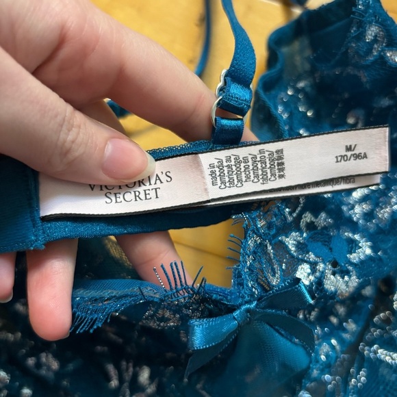 Victoria’s Secret Unlined Teddy Bodysuit Lingerie Womens Size Medium Teal Blue - Picture 4 of 7